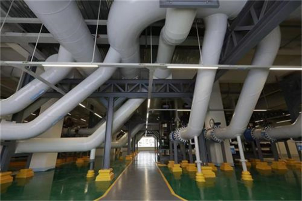 全鋼冷卻塔的冷卻水量是如何確定？？(冷卻塔最低冷卻溫