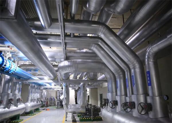 中央空調(diào)<font color='red'>高效機(jī)房</font>的標(biāo)準(zhǔn)是什么,高效制冷機(jī)房標(biāo)準(zhǔn)